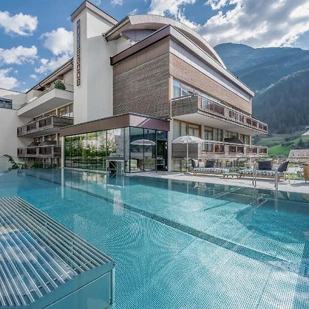 Bergland Design- Und Wellnesshotel Solden Bagian luar foto